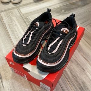 Nike women’s air max 97 size 9 black/barely rose